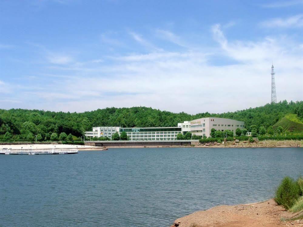 Dolton Resort Tongshenghu Changsha Exteriör bild